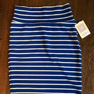 NWT LuLaRoe Cassie Pencil Skirt, size S.